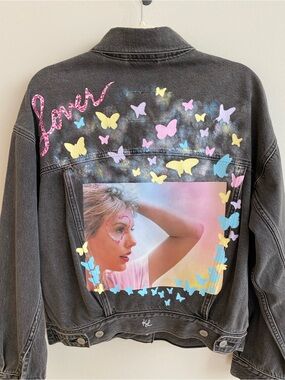 Authentic XS Levi’s Denim Jacket Taylor Swift Lover Hand Painted